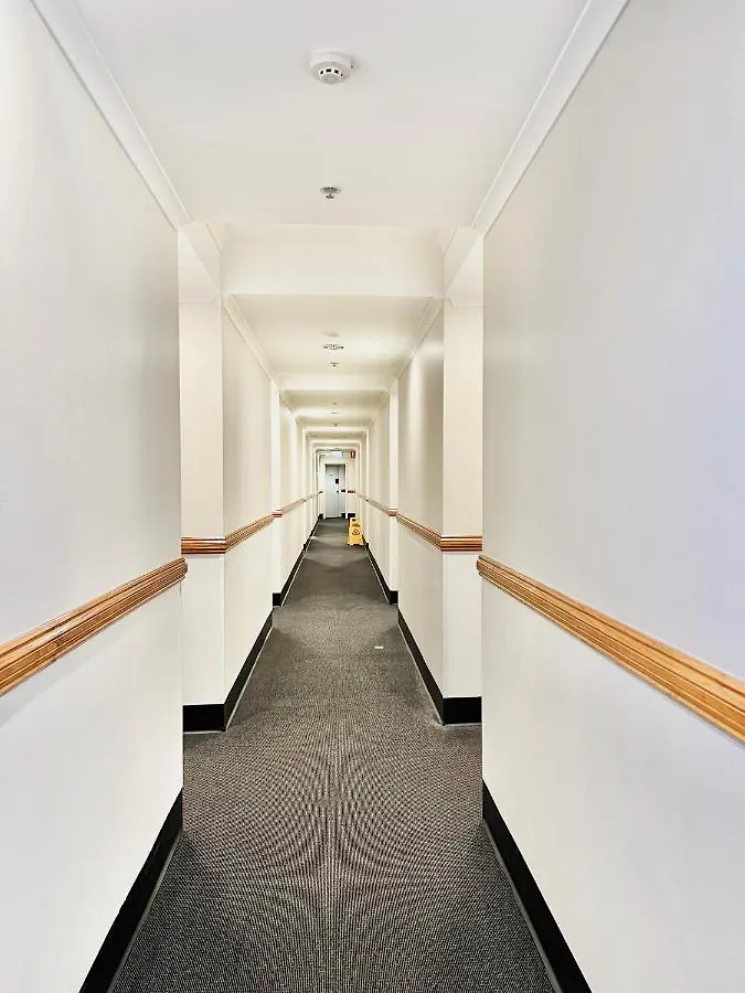 Ensuite Studio at Gouger st 106 Adelaide 0*,